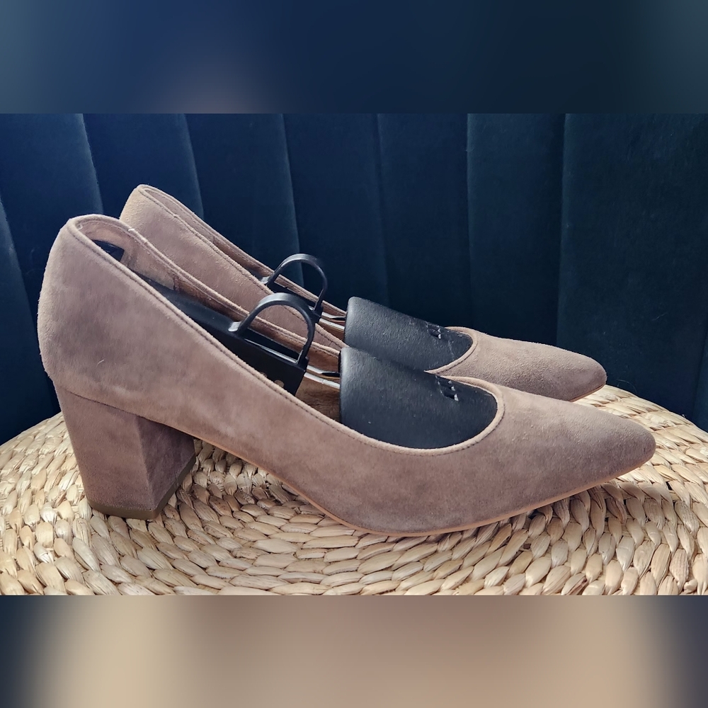 Suede brown grey heels